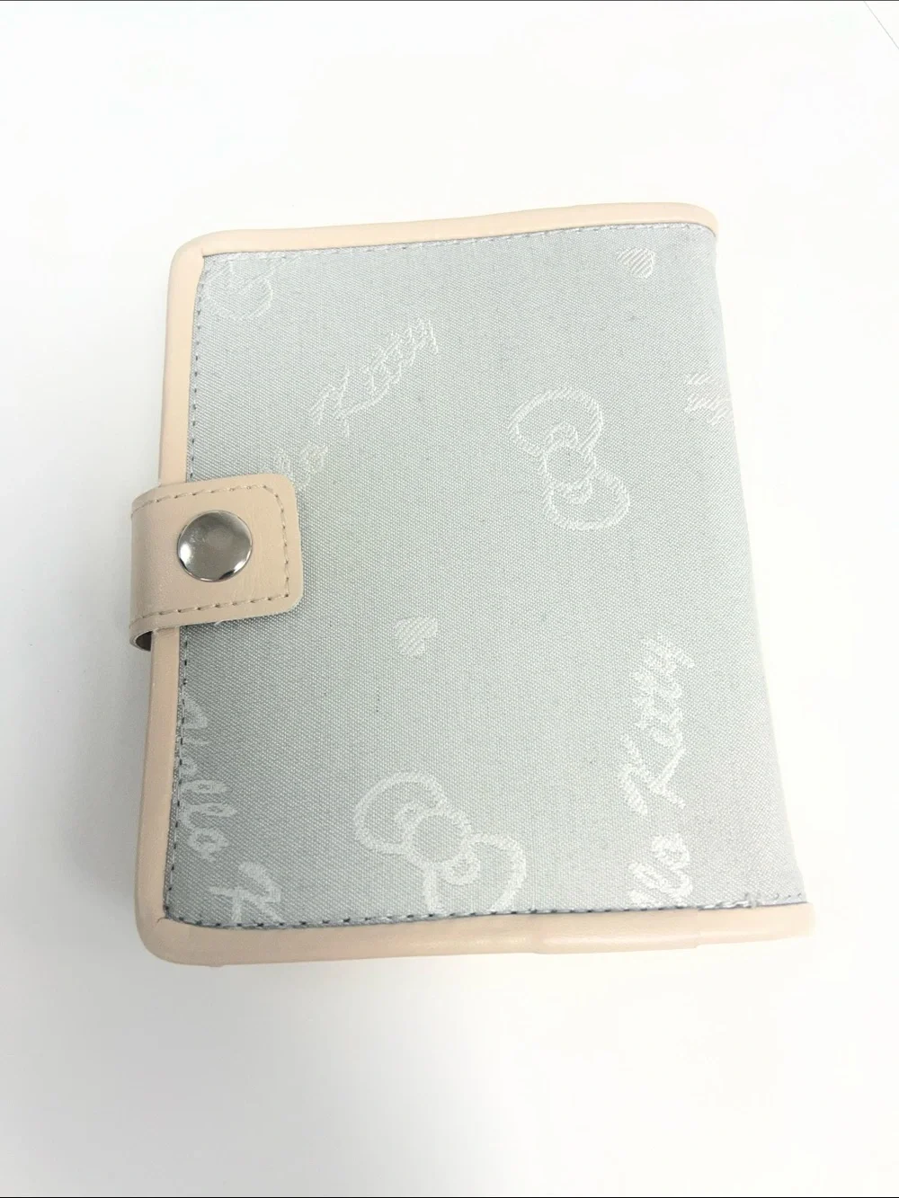Hello Kitty compact hello